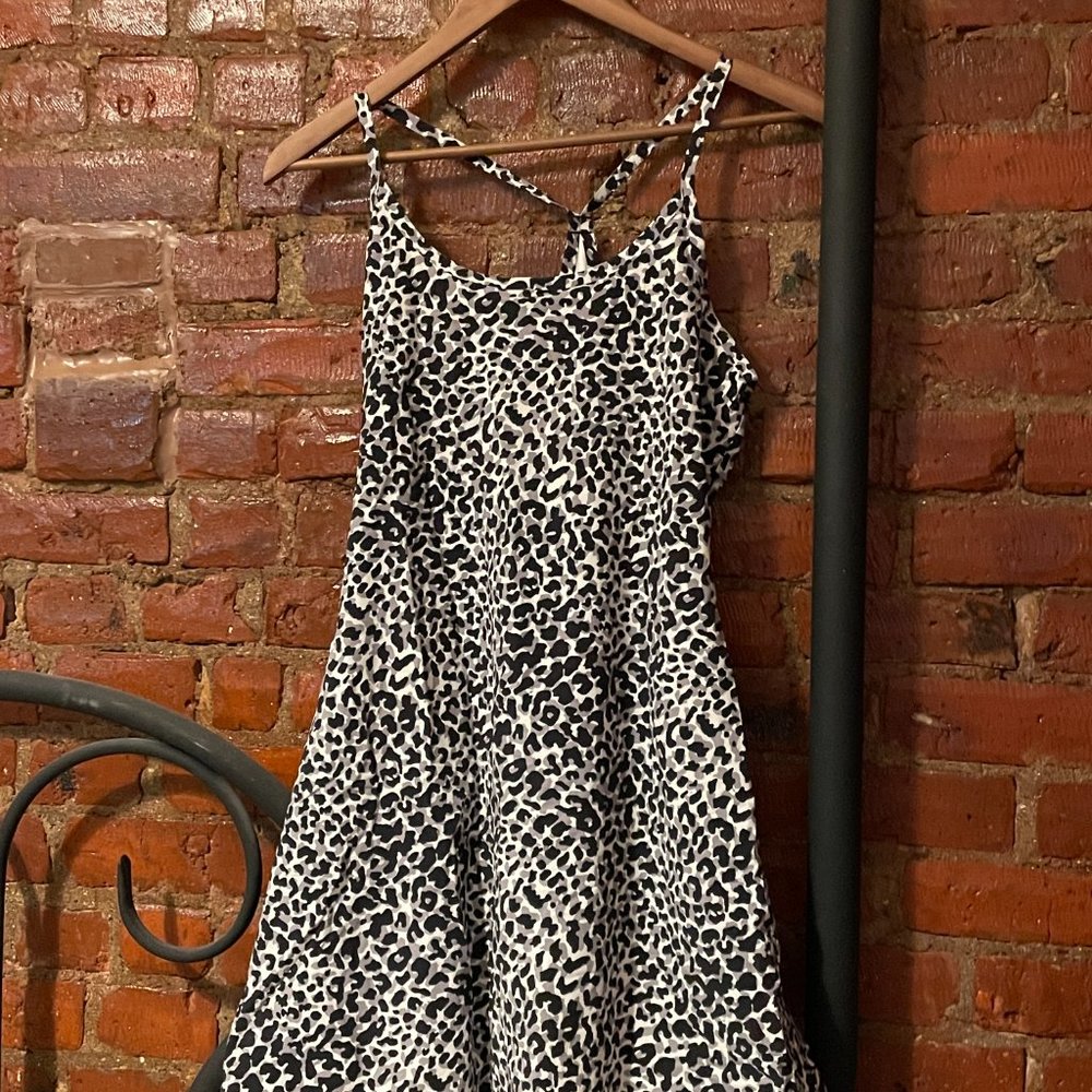 Outdoor Voices Snow Leopard SET: Exercise Dress + Doing Things Bra, Size Medium - Picture 3 of 14